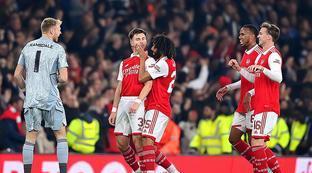 德容：我们离三冠王还很远，现在必须脚踏实地赢下每一场比赛.